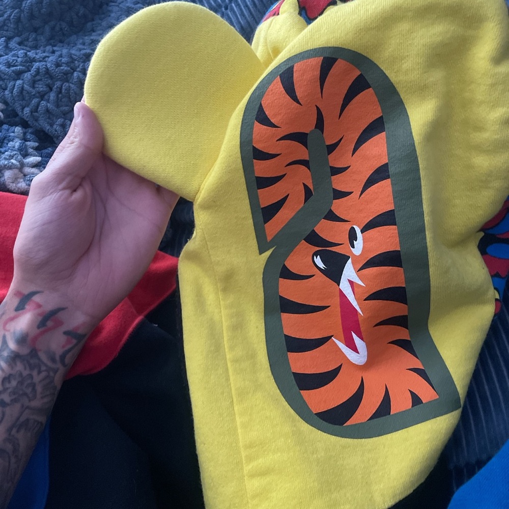 Bape Hoodie - Picture 6 of 9